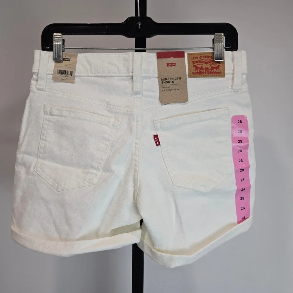 Levis Womens Mid-Length Shorts White Denim Mid Rise Slim Fit Size 28 NWT Summer - Picture 2 of 6